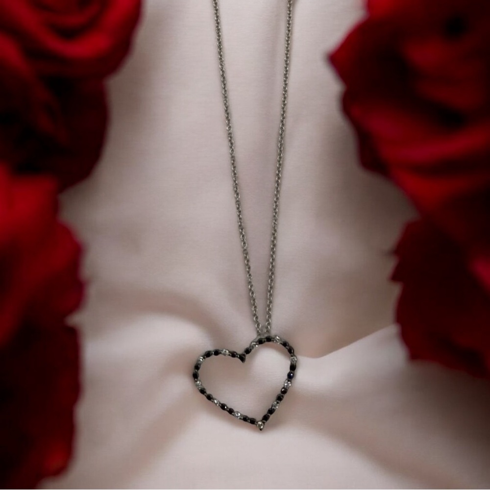 18k White Gold Diamond Heart Pendant Necklace, Milan Italy 750 Gold, 18” Chain - Picture 12 of 14